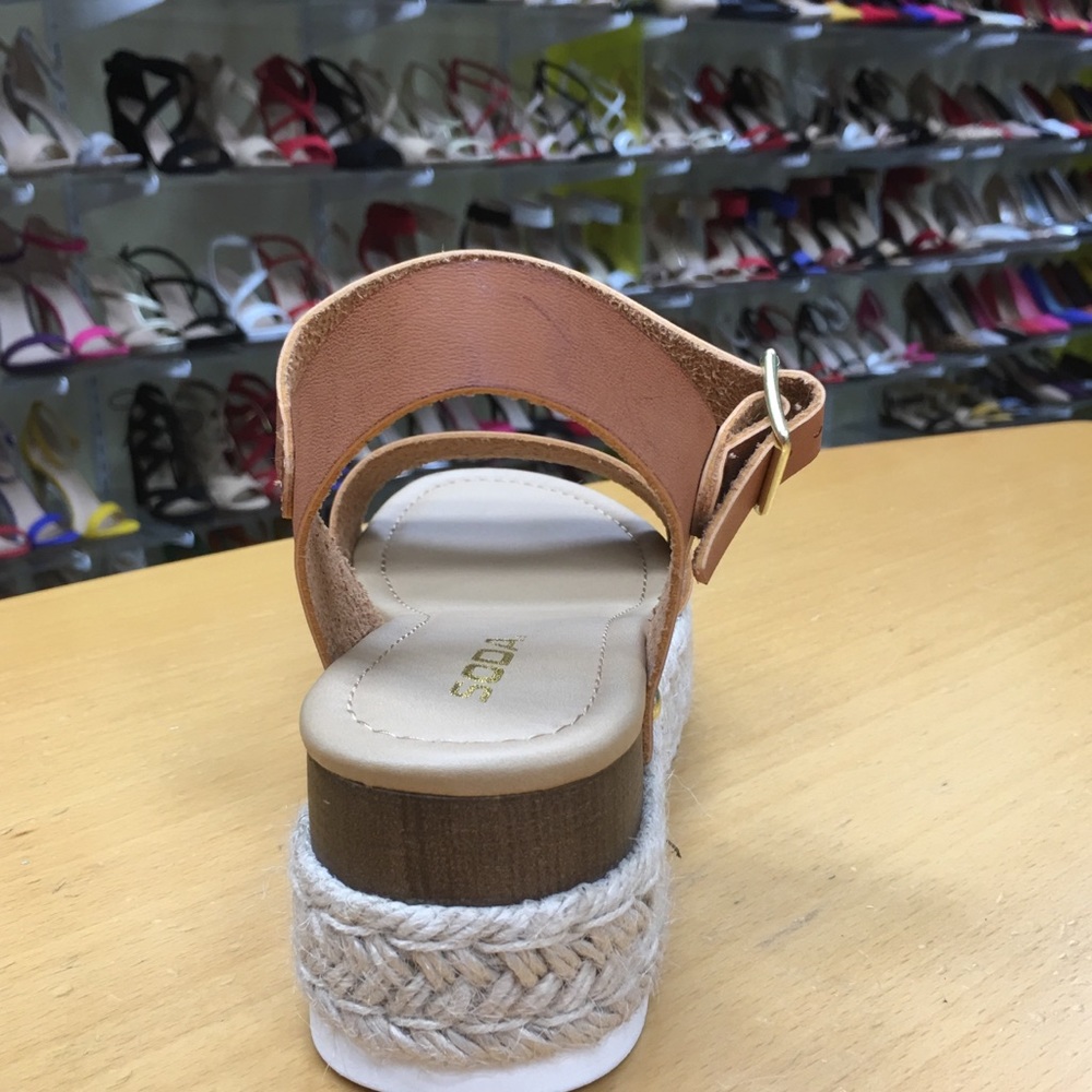 Size 6.5 Soda Clip Tan FlatForm Espadrille Sandal - Picture 6 of 9